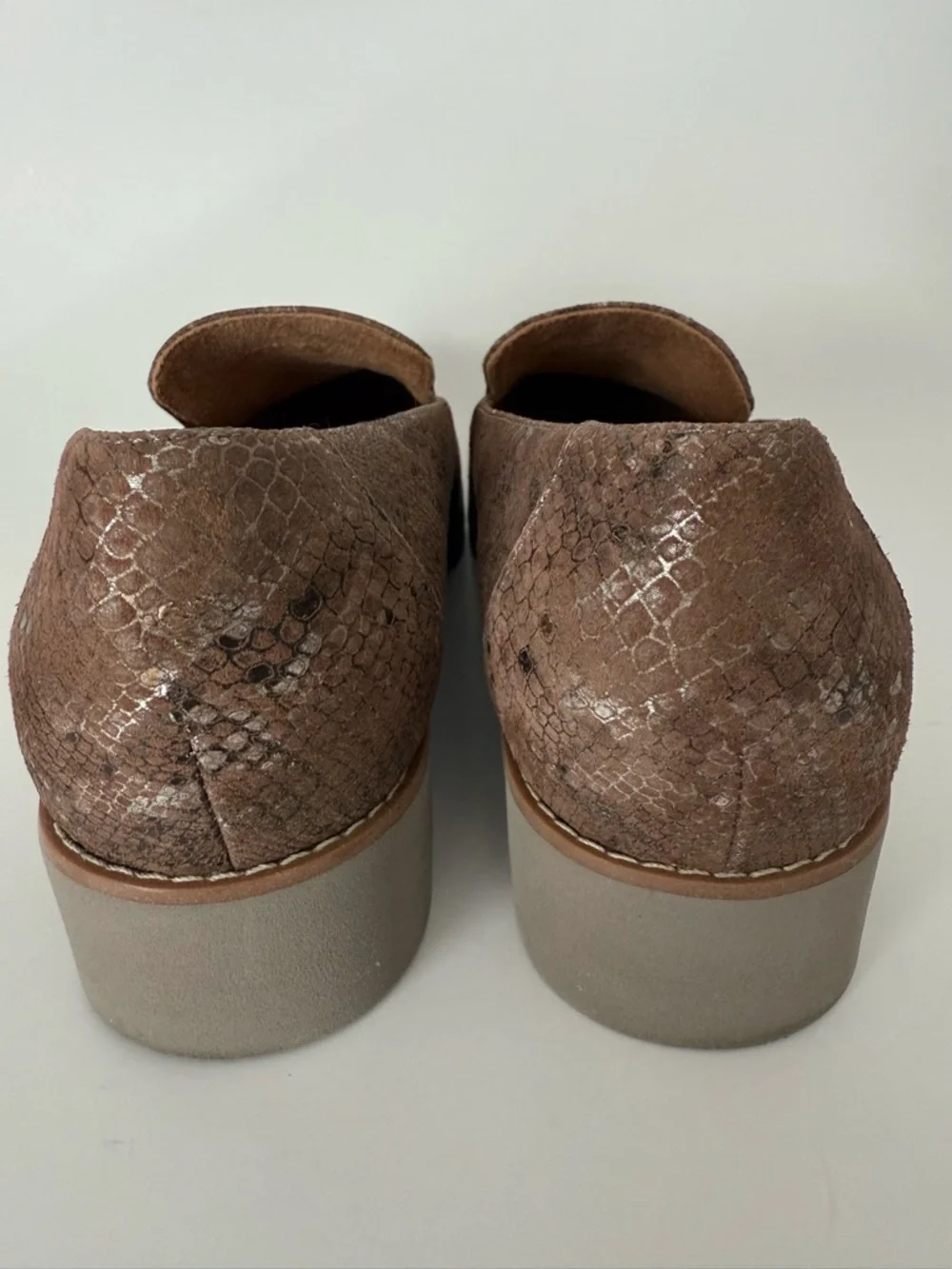 Vionic Kensley Womens Loafers Slip On Brown Leather
